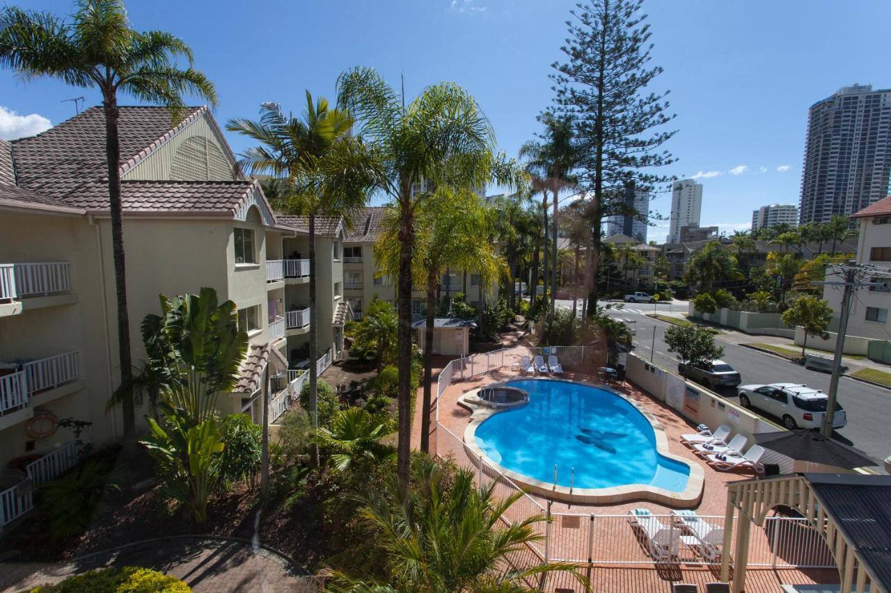 Отель Surfers Tradewinds Голд-Кост Экстерьер фото